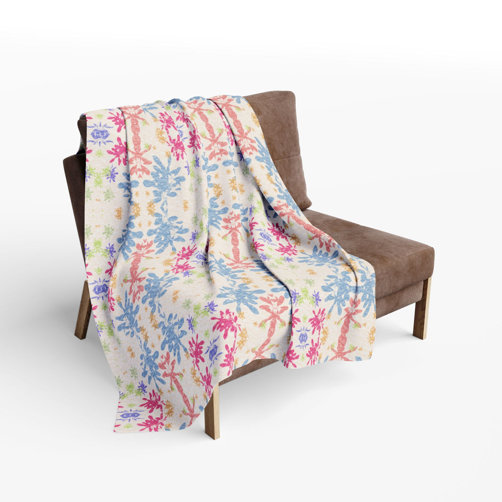 Blue Arctic Fleece Blanket — Pastel Snowflake Pattern Cozy Throw